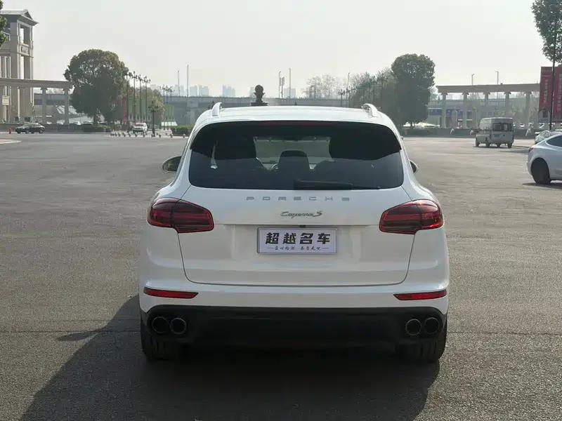 Cayenne E-Hybrid 2015 Cayenne S E-Hybrid 3.0T — миниатюра 5