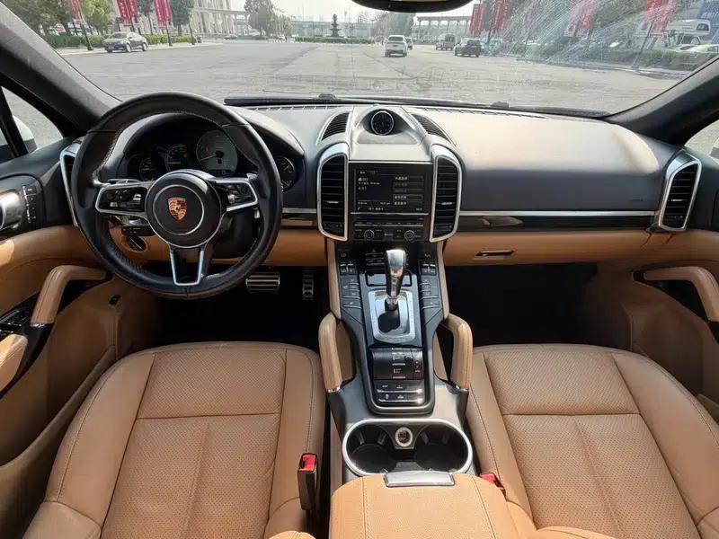 Cayenne E-Hybrid 2015 Cayenne S E-Hybrid 3.0T — миниатюра 8