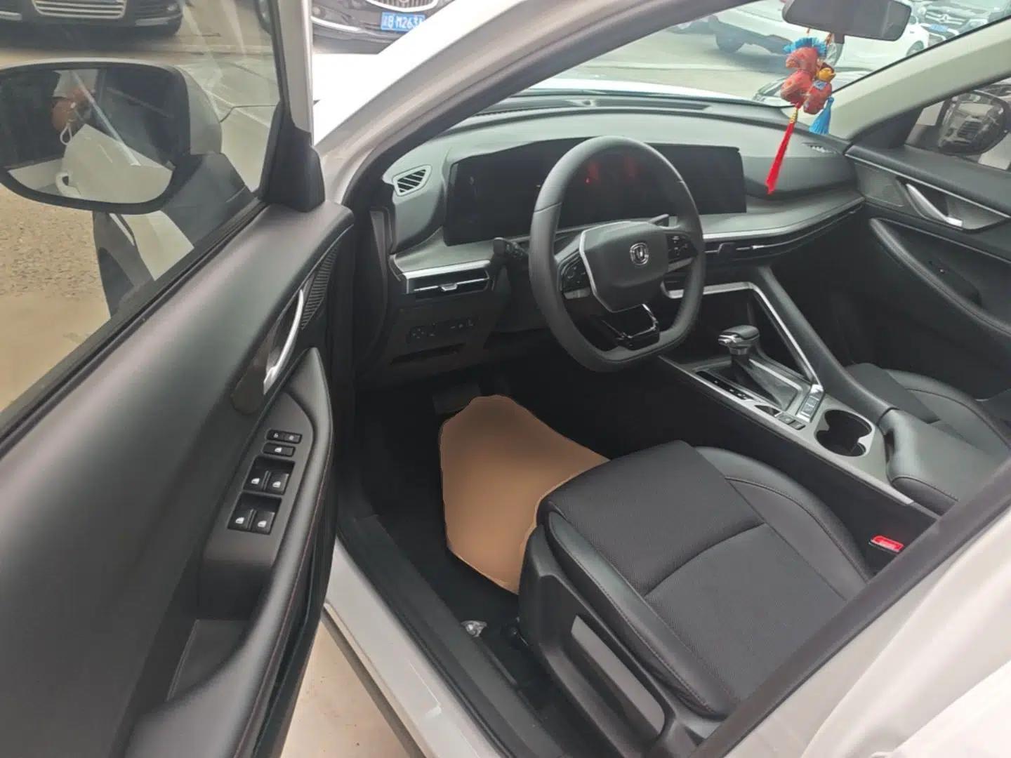 CHANGAN CS35PLUS 2023 Enjoy Edition 1.4T DCT Prestige Model — миниатюра 18