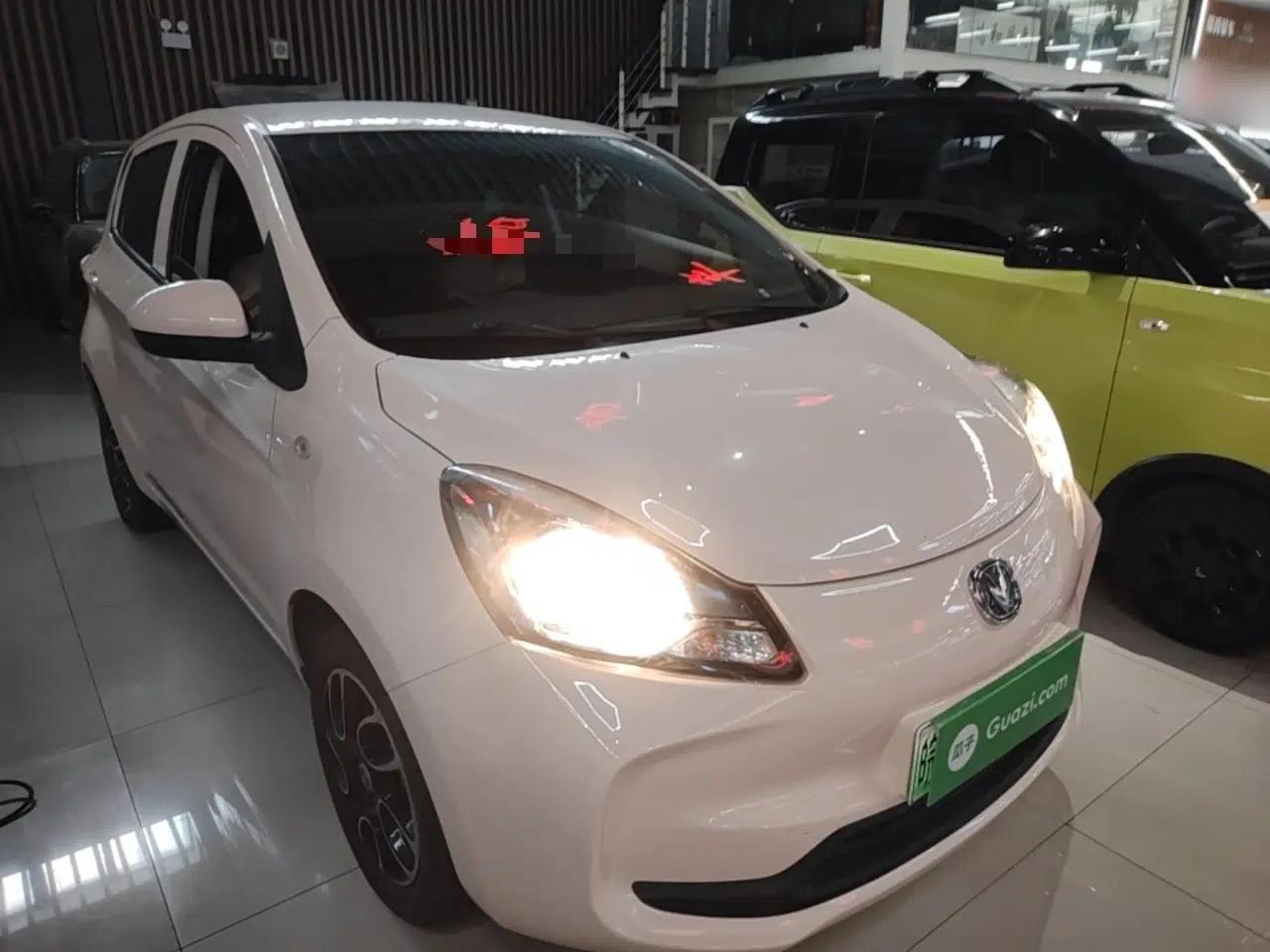 CHANGAN Benni E-Star 2021 National Edition Colorful Version Lithium Iron Phosphate (31.86 kWh) — миниатюра 3