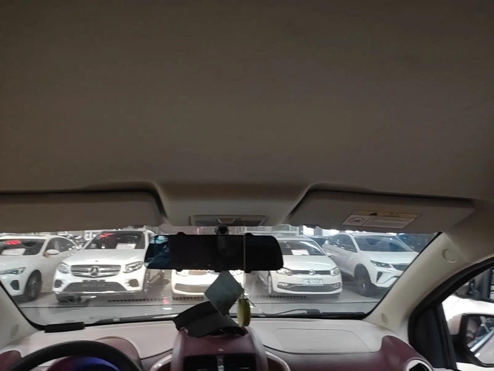 CHANGAN Benni E-Star 2021 National Edition Colorful Version Lithium Iron Phosphate (31.86 kWh) — миниатюра 21