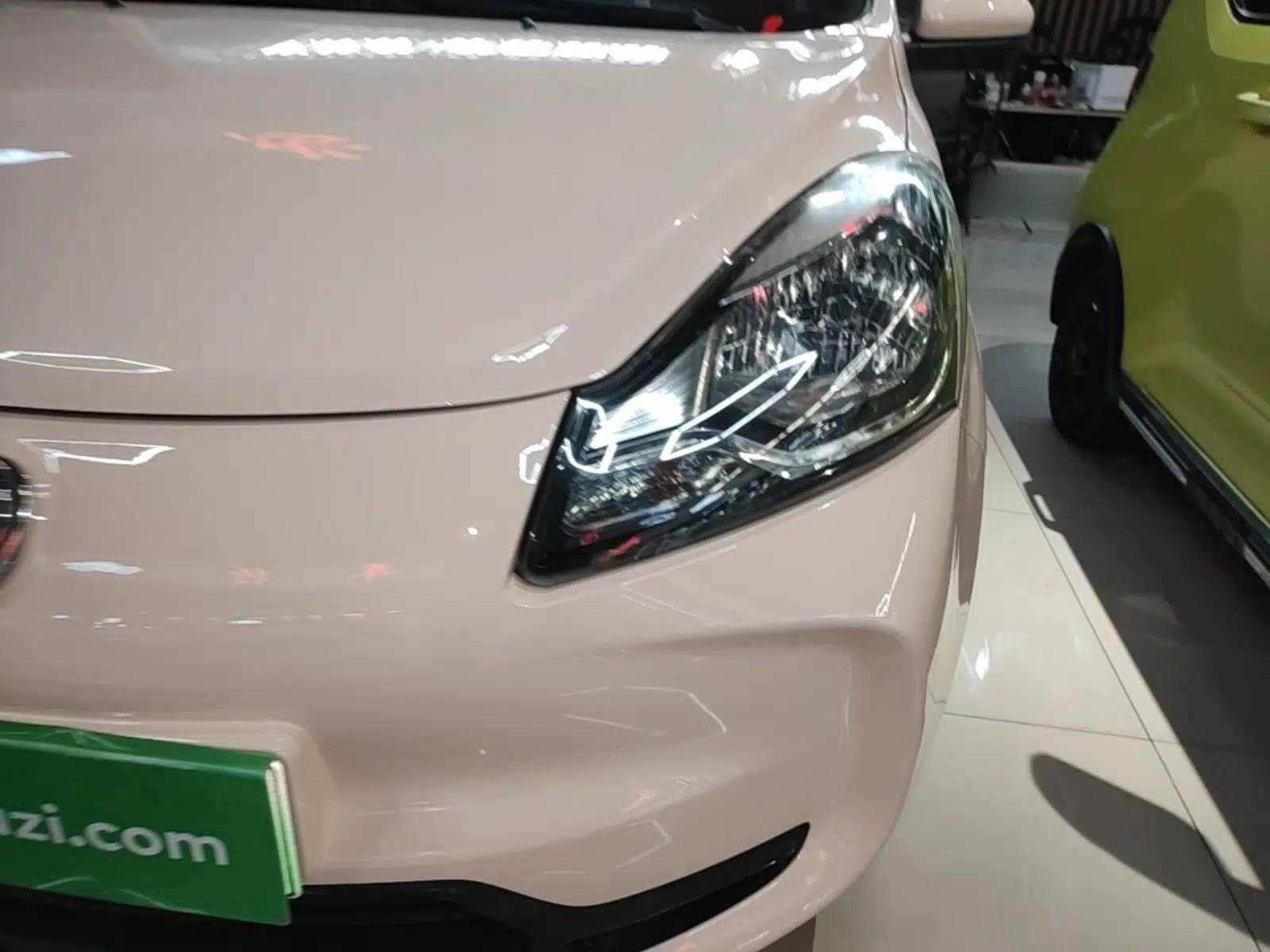 CHANGAN Benni E-Star 2021 National Edition Colorful Version Lithium Iron Phosphate (31.86 kWh) — миниатюра 8