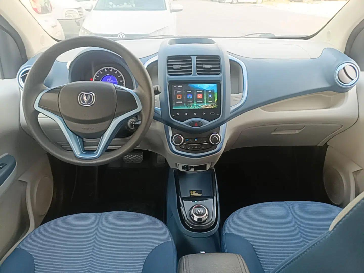 CHANGAN Benni E-Star 2021 National Edition Colorful Version Lithium Iron Phosphate (31.86 kWh) — миниатюра 12