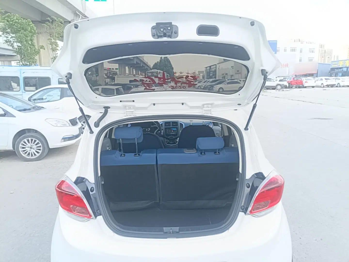 CHANGAN Benni E-Star 2021 National Edition Colorful Version Lithium Iron Phosphate (31.86 kWh) — миниатюра 22