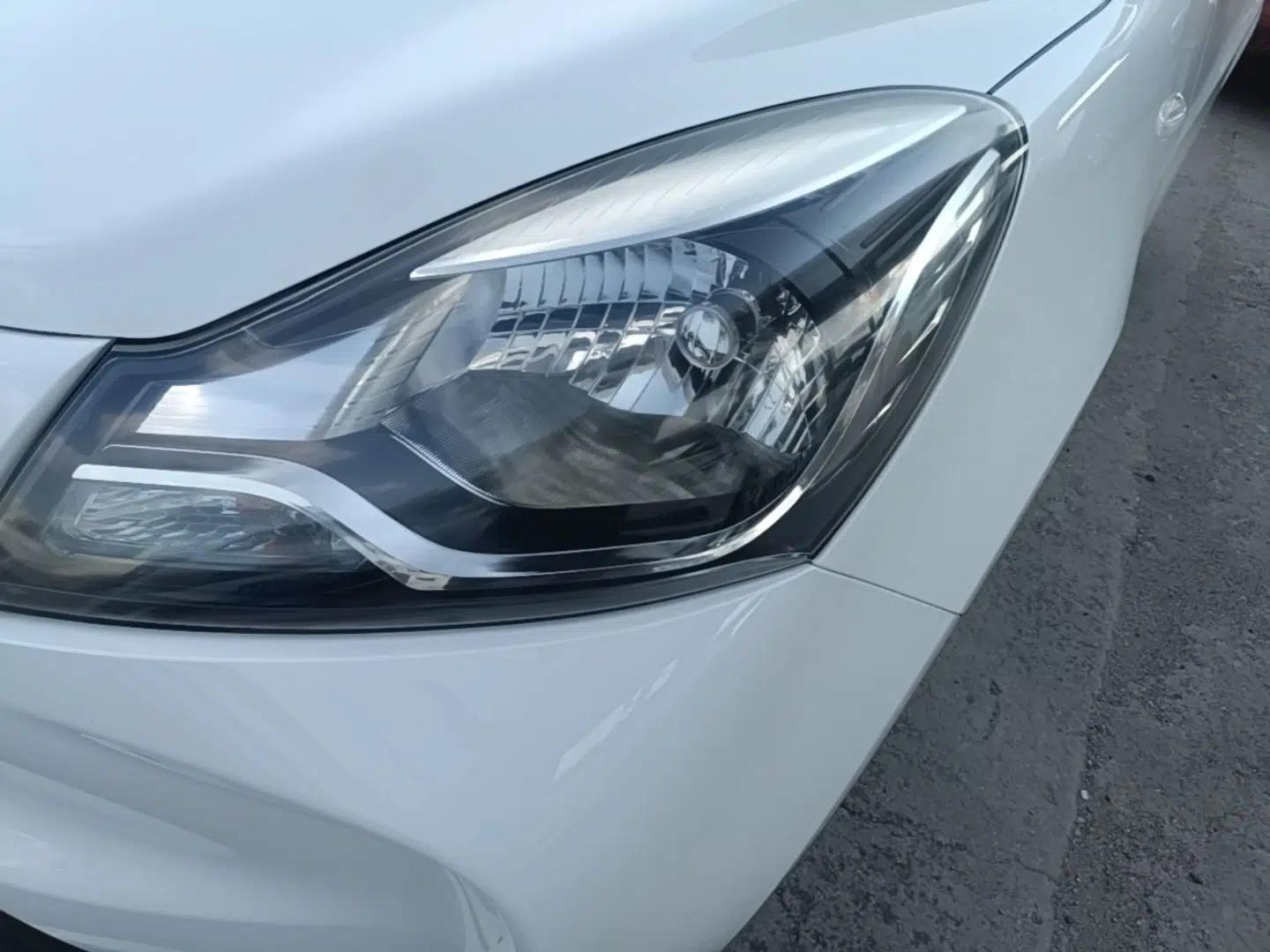 CHANGAN Benni E-Star 2021 National Edition Colorful Version Lithium Iron Phosphate (31.86 kWh) — миниатюра 8