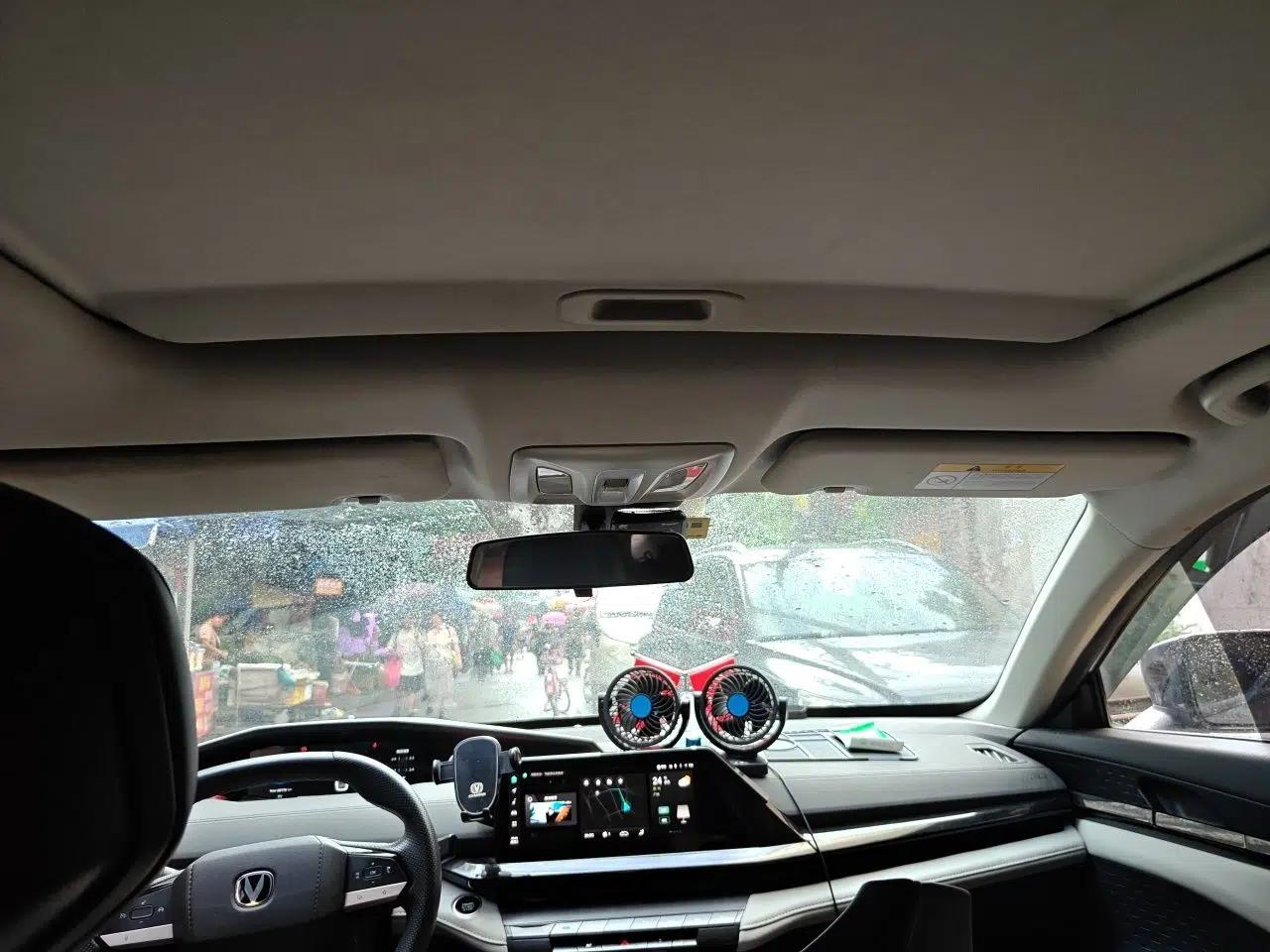 CHANGAN UNI-V iDD 2023 ZhiDian iDD 1.5T 113km Smart & Fun Version — миниатюра 18
