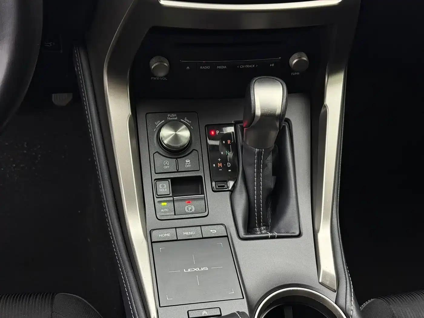 Lexus NX 2020 200 FWD Sport Edition (China VI Emission Standard) — миниатюра 14