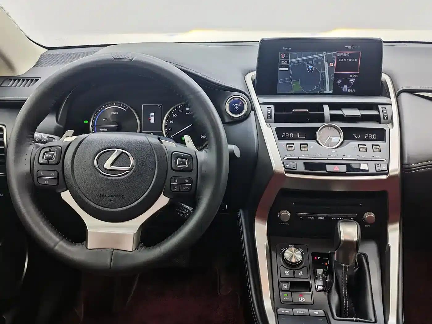 Lexus NX 2020 300h FWD Sport Edition (China VI Emission Standard) — миниатюра 11