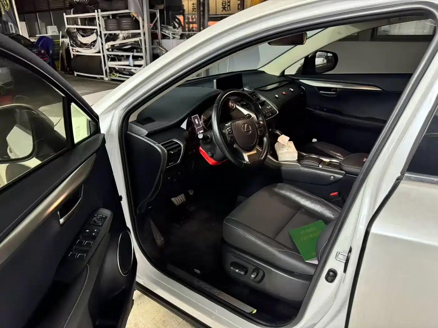 Lexus NX 2020 200 AWD Sport Edition (China VI Emission Standard) — миниатюра 8