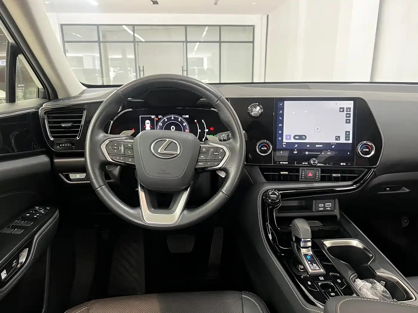Lexus NX 2023 260 AWD Elite Edition — миниатюра 8