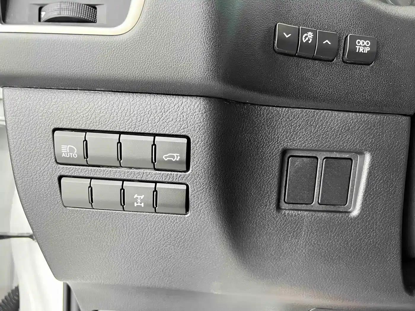 Lexus NX 2020 200 AWD Sport Edition (China VI Emission Standard) — миниатюра 8
