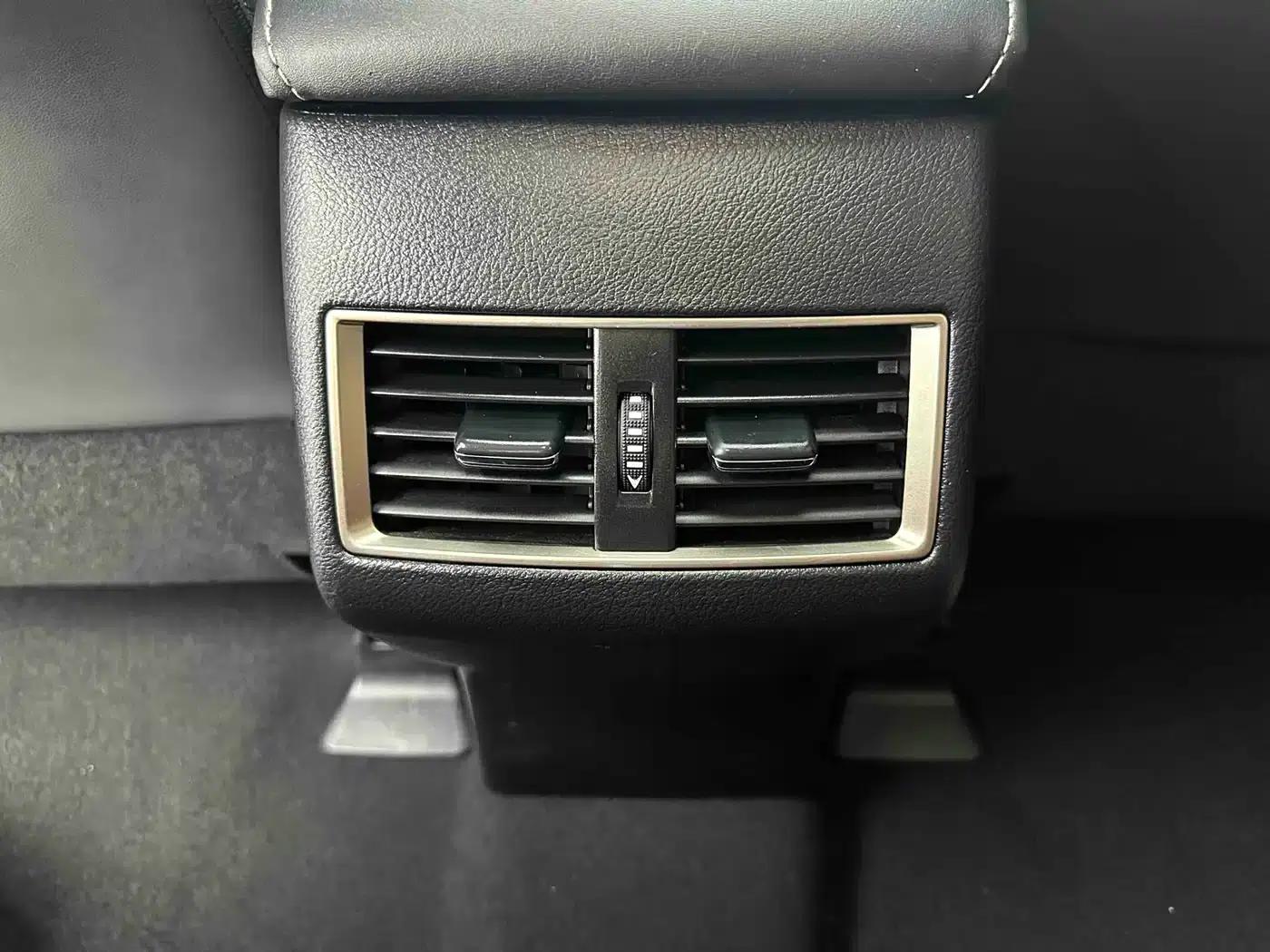Lexus NX 2020 200 AWD Sport Edition (China VI Emission Standard) — миниатюра 13