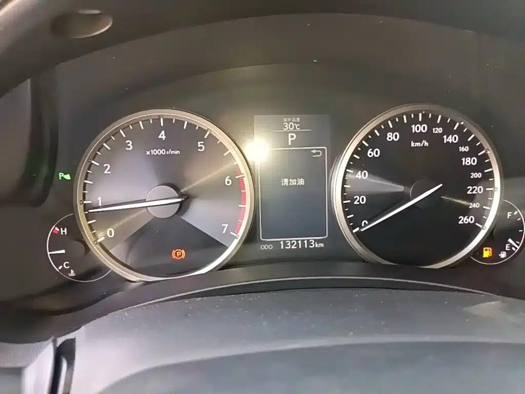 Lexus NX 2015 200t AWD Sport Edition — миниатюра 12
