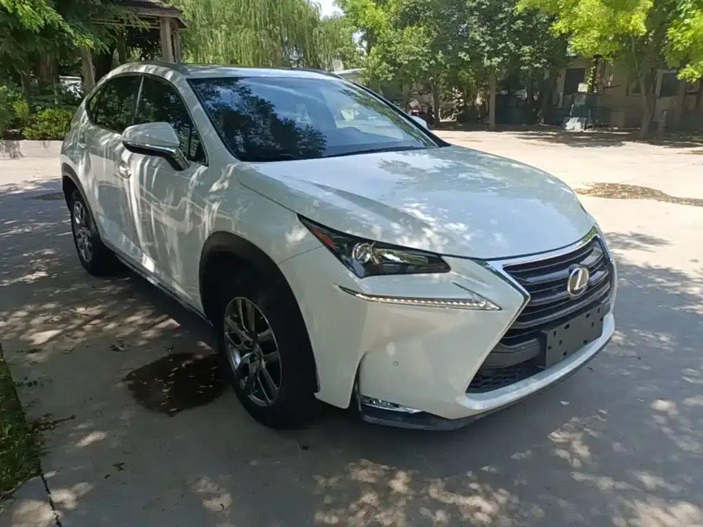 Lexus NX 2015 200t AWD Sport Edition — миниатюра 4