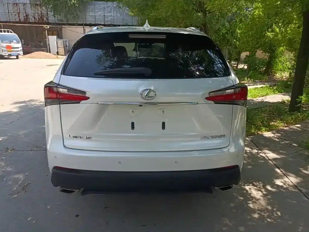 Lexus NX 2015 200t AWD Sport Edition — миниатюра 6