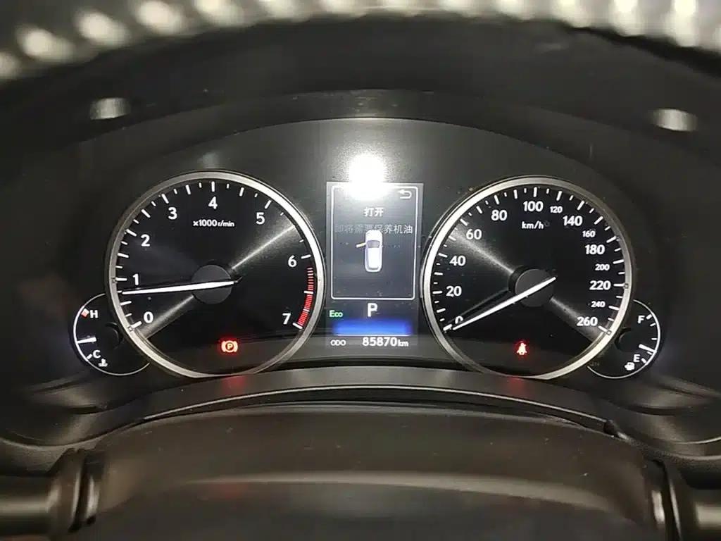 Lexus NX 2017 200 FWD Sport Edition — миниатюра 12