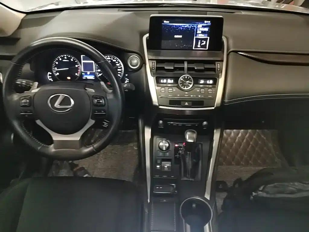 Lexus NX 2017 200 FWD Sport Edition — миниатюра 10