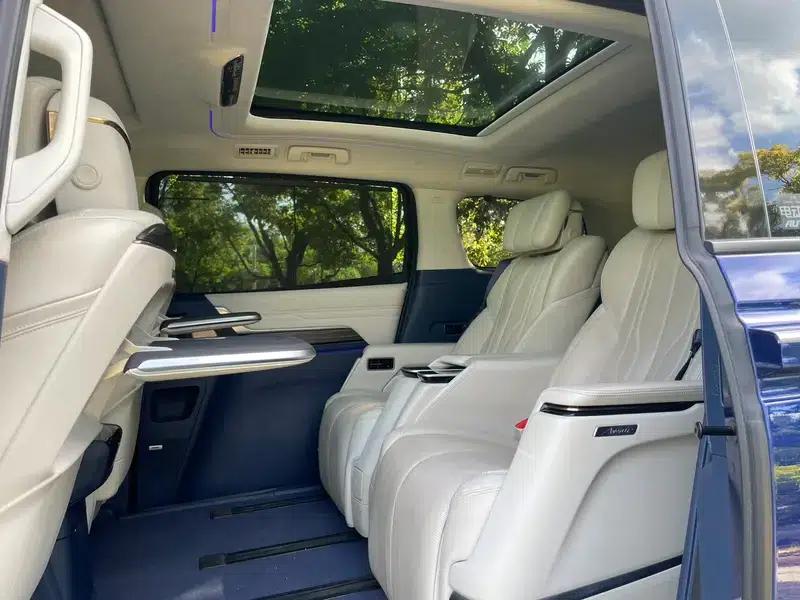 Century 2023 2.0T 7-Seat Luxury Edition — миниатюра 19