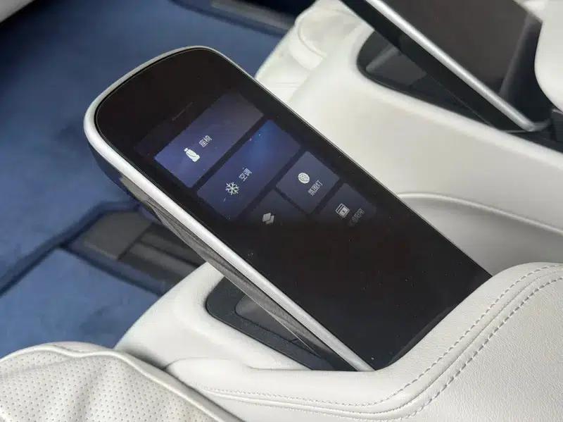 Century 2025 2.0T 7-Seat Luxury Edition — миниатюра 19