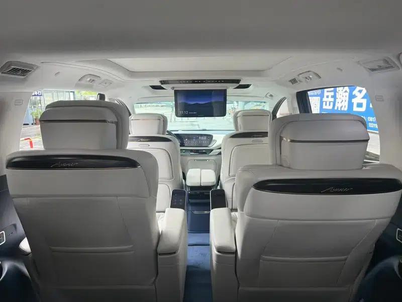 Century 2025 2.0T 7-Seat Luxury Edition — миниатюра 20