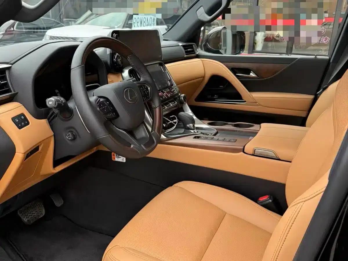 Lexus LX 2025 700h Territory Edition — миниатюра 2