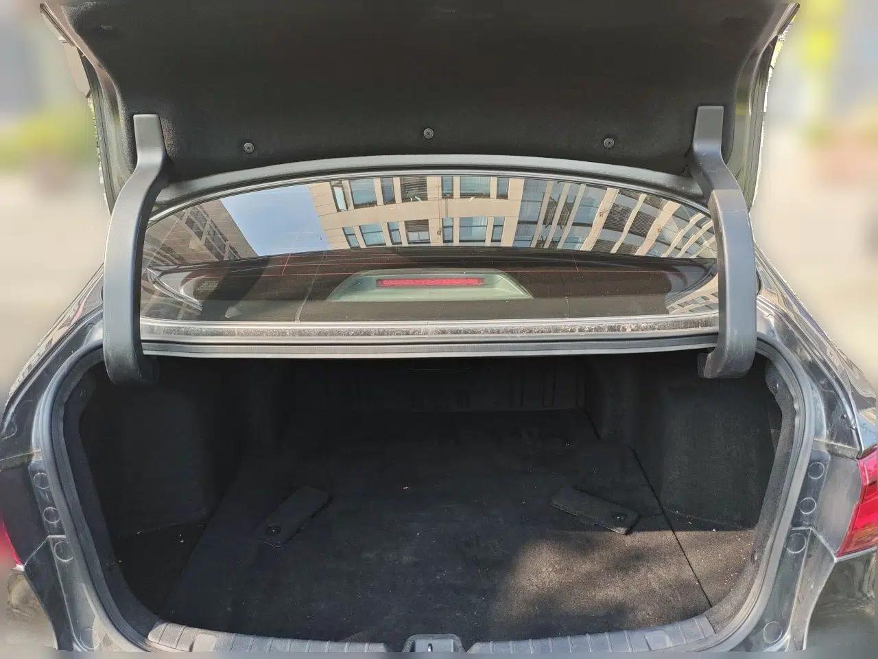 CHANGAN Ruicheng CC 2022 Blue Whale Edition 1.5T DCT Luxury Model — миниатюра 19