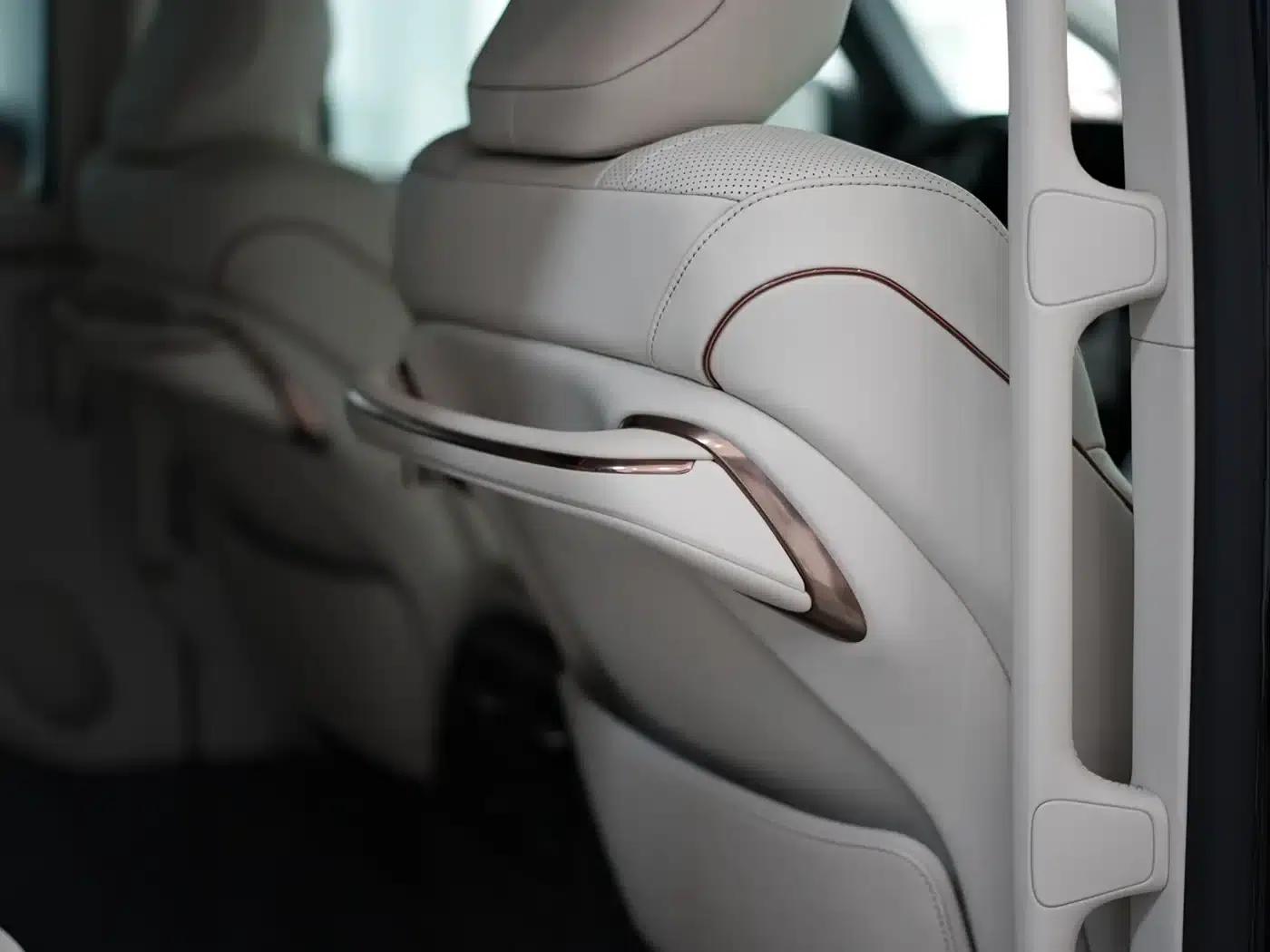 Lexus LM 2025 500h Six-Seat Premium Edition — миниатюра 21