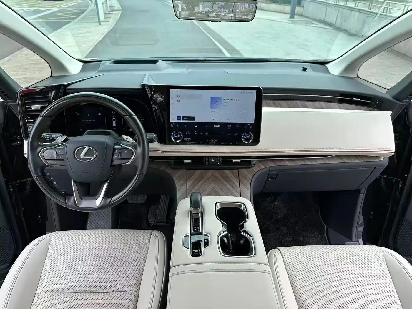 Lexus LM 2023 350h 7-Seat Elegant Edition — миниатюра 9