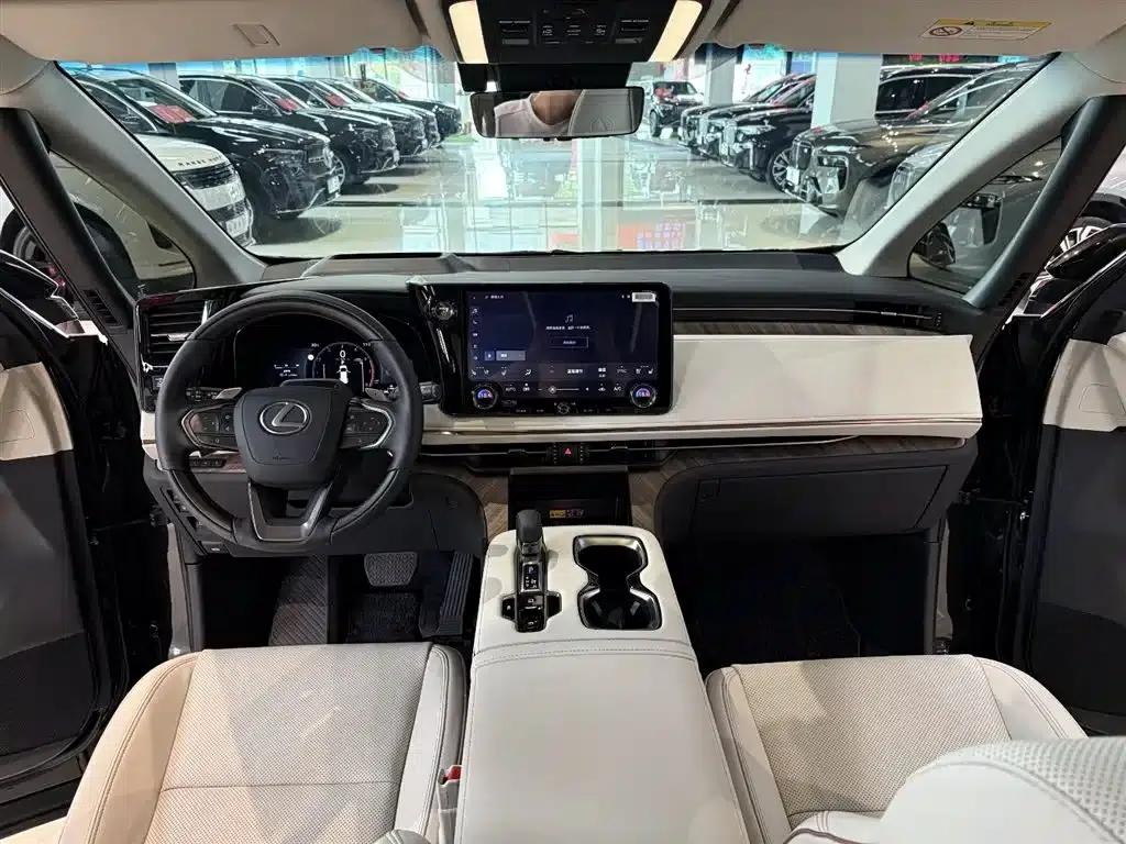 Lexus LM 2025 500h Six-Seat Premium Edition — миниатюра 16