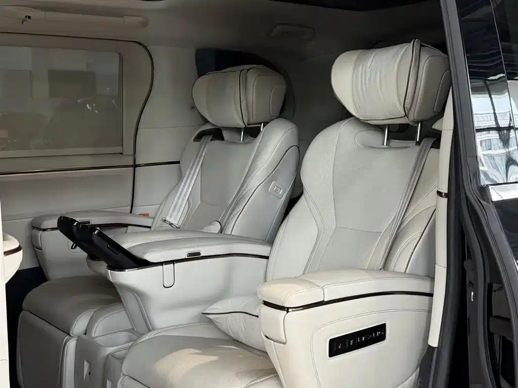 Lexus LM 2025 500h Six-Seat Premium Edition — миниатюра 7