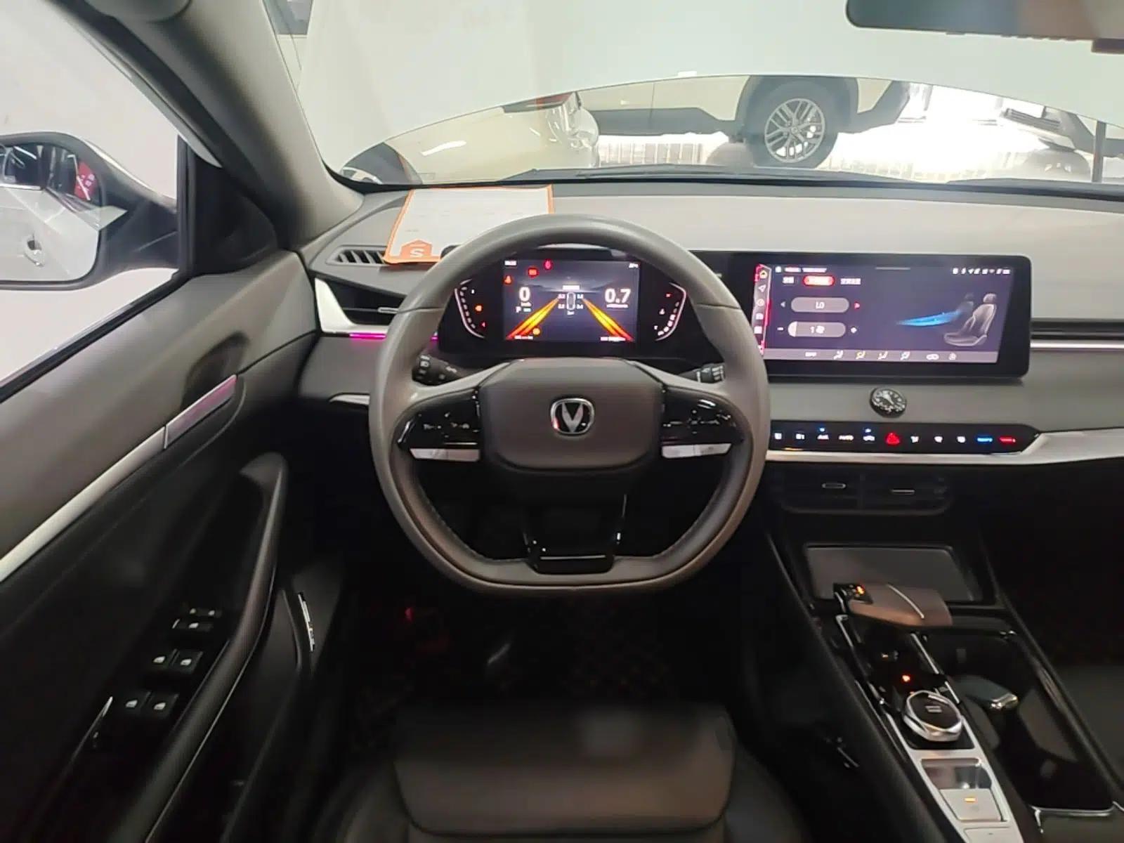 CHANGAN Ruicheng PLUS 2023 1.5T DCT Prestige Edition — миниатюра 13