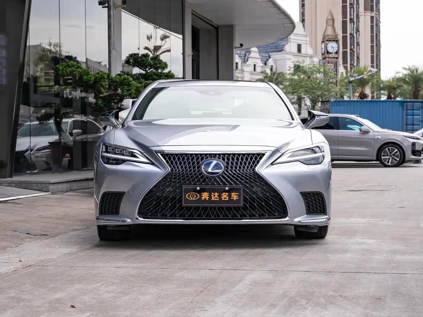 Lexus LS 2021 500h Premium Edition — миниатюра 2