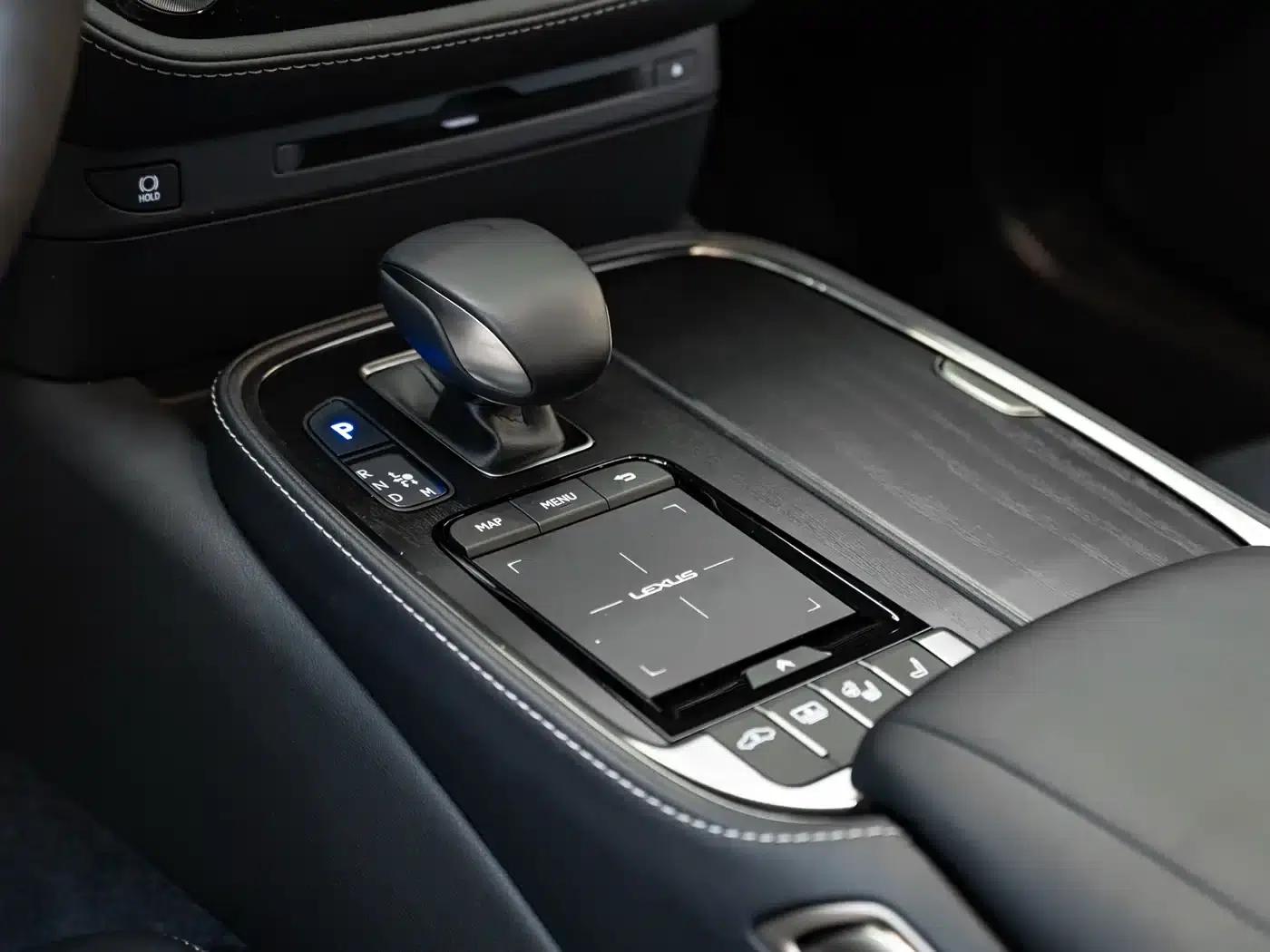 Lexus LS 2021 500h Premium Edition — миниатюра 15