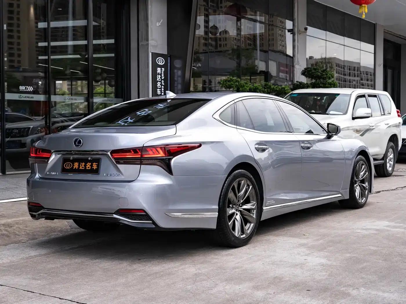 Lexus LS 2021 500h Premium Edition — миниатюра 3
