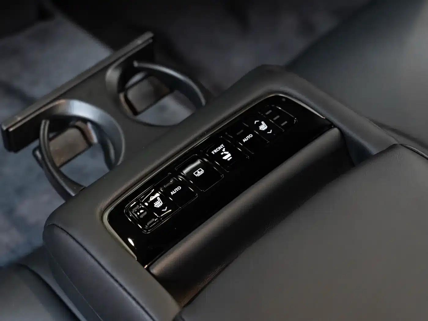 Lexus LS 2021 500h Premium Edition — миниатюра 21