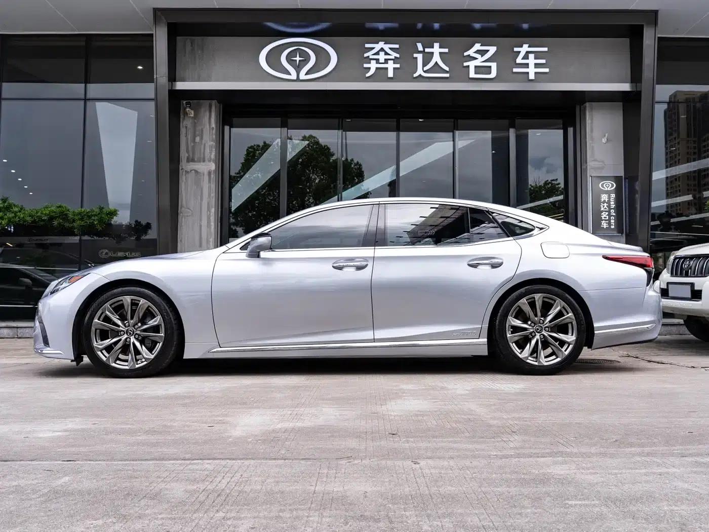 Lexus LS 2021 500h Premium Edition — миниатюра 4