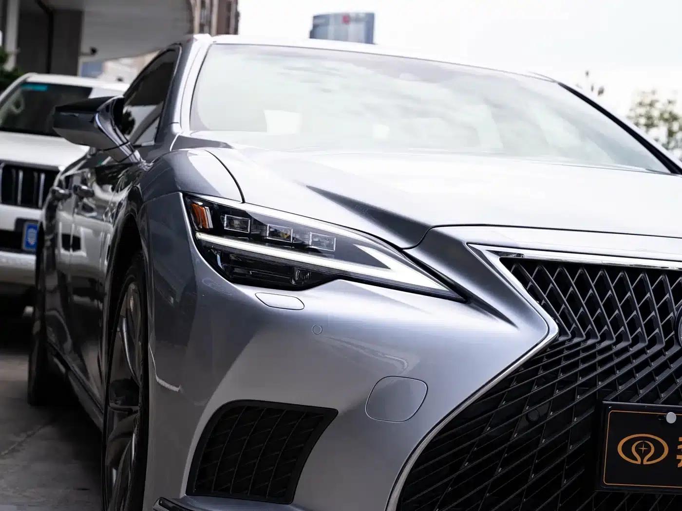 Lexus LS 2021 500h Premium Edition — миниатюра 6