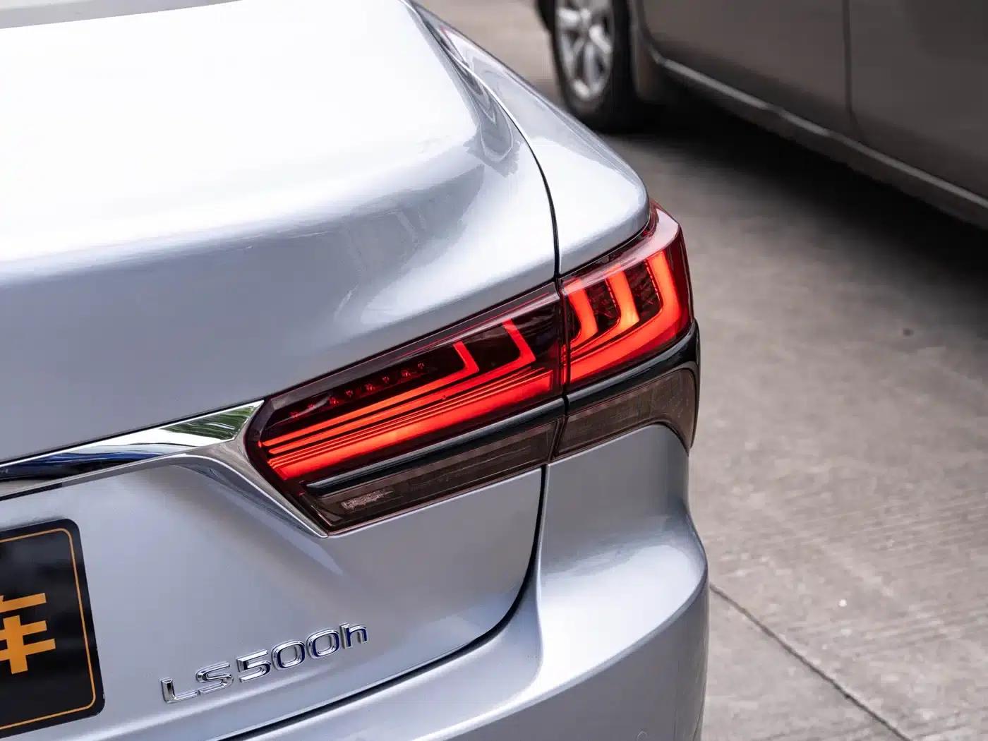 Lexus LS 2021 500h Premium Edition — миниатюра 7