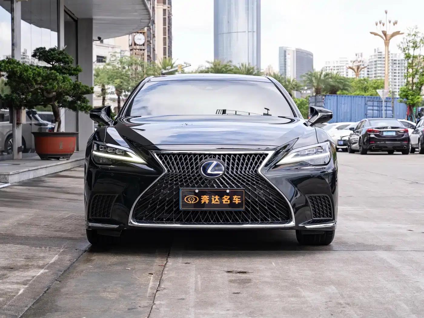 Lexus LS 2021 500h Premium Edition — миниатюра 2
