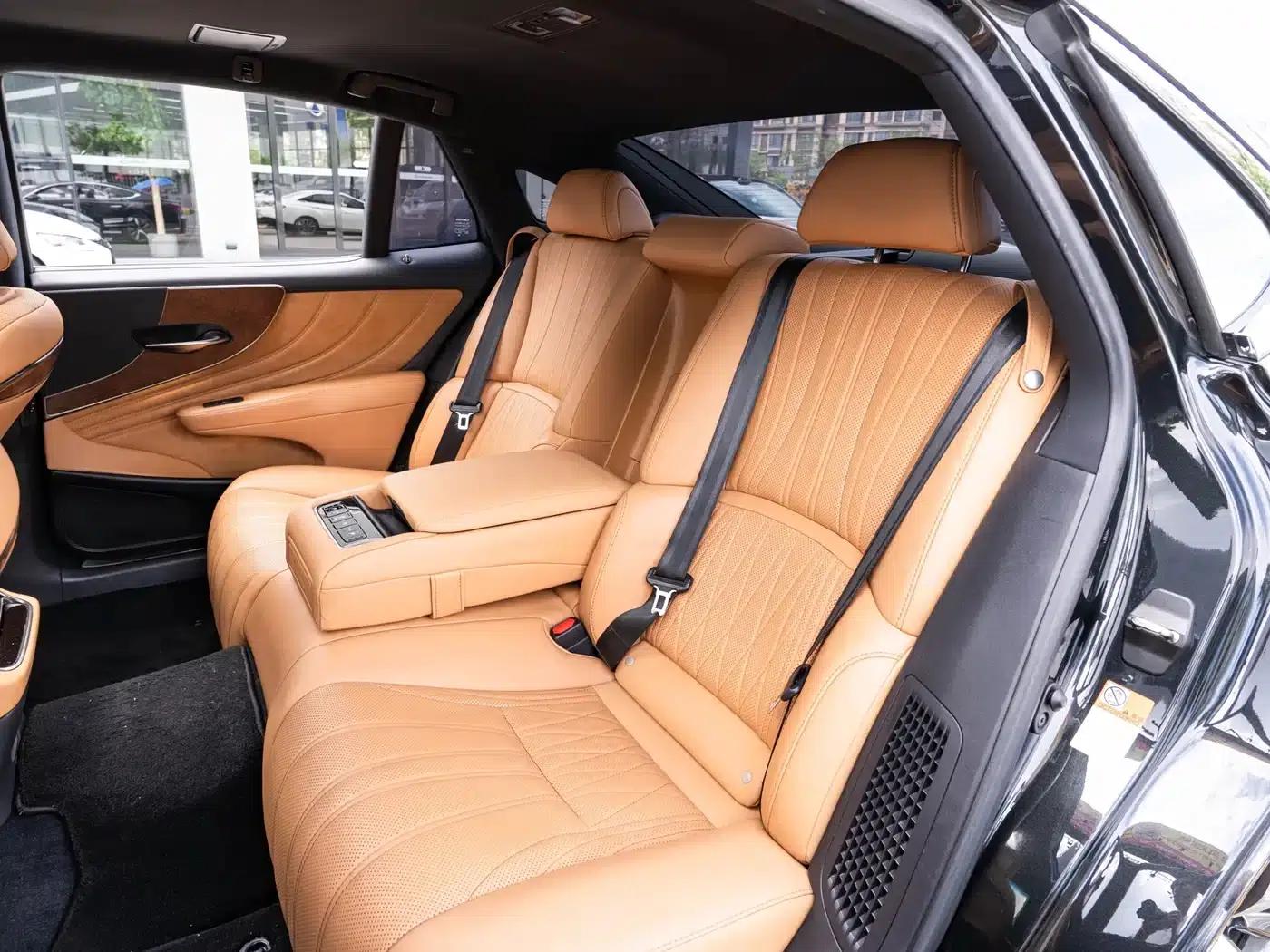 Lexus LS 2021 500h Premium Edition — миниатюра 12