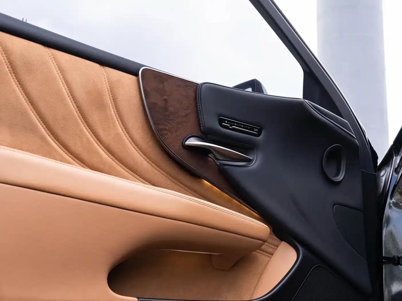 Lexus LS 2021 500h Premium Edition — миниатюра 19