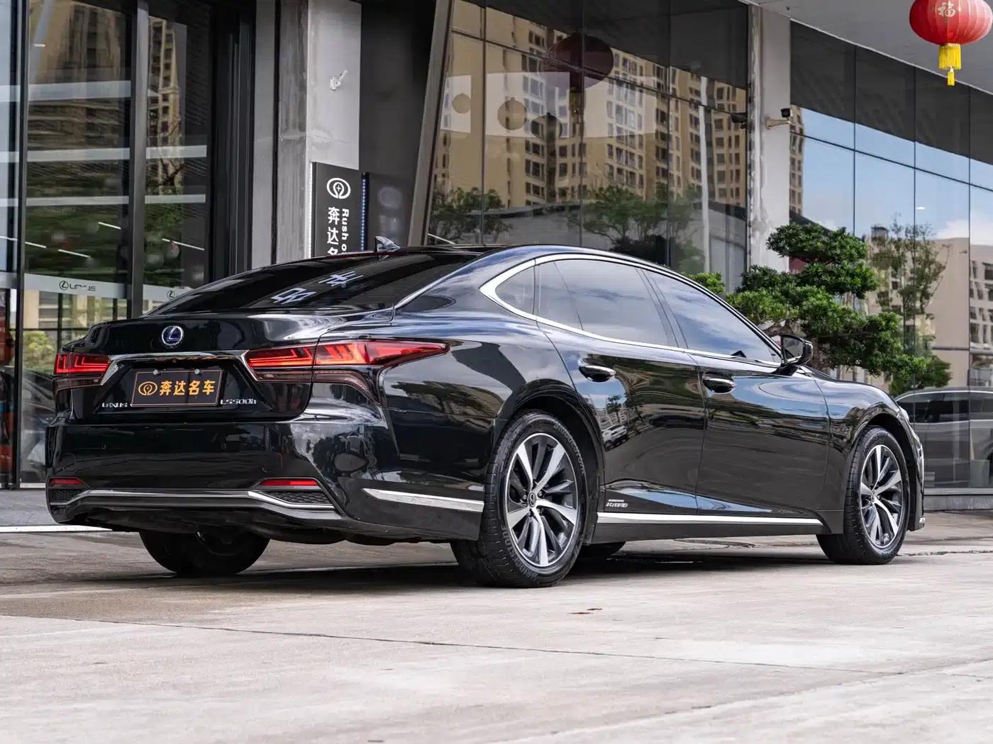 Lexus LS 2021 500h Premium Edition — миниатюра 3