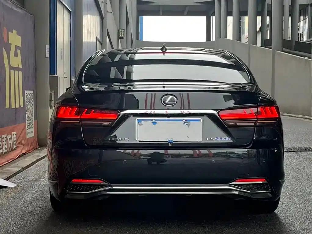 Lexus LS 2021 500h Premium Edition — миниатюра 4