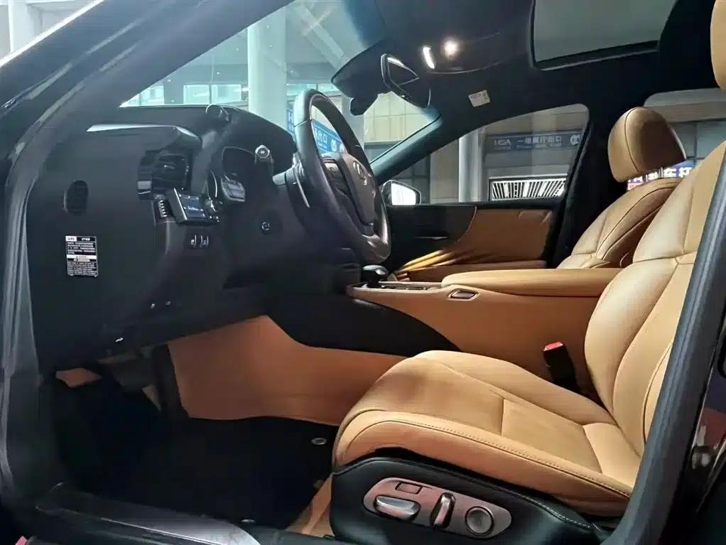 Lexus LS 2021 500h Premium Edition — миниатюра 9