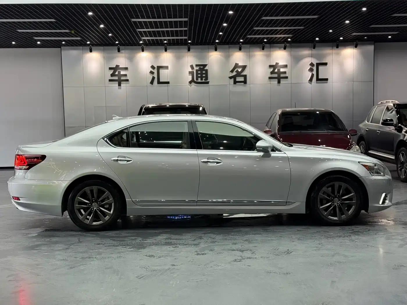 Lexus LS 2013 460L Luxury Edition — миниатюра 5