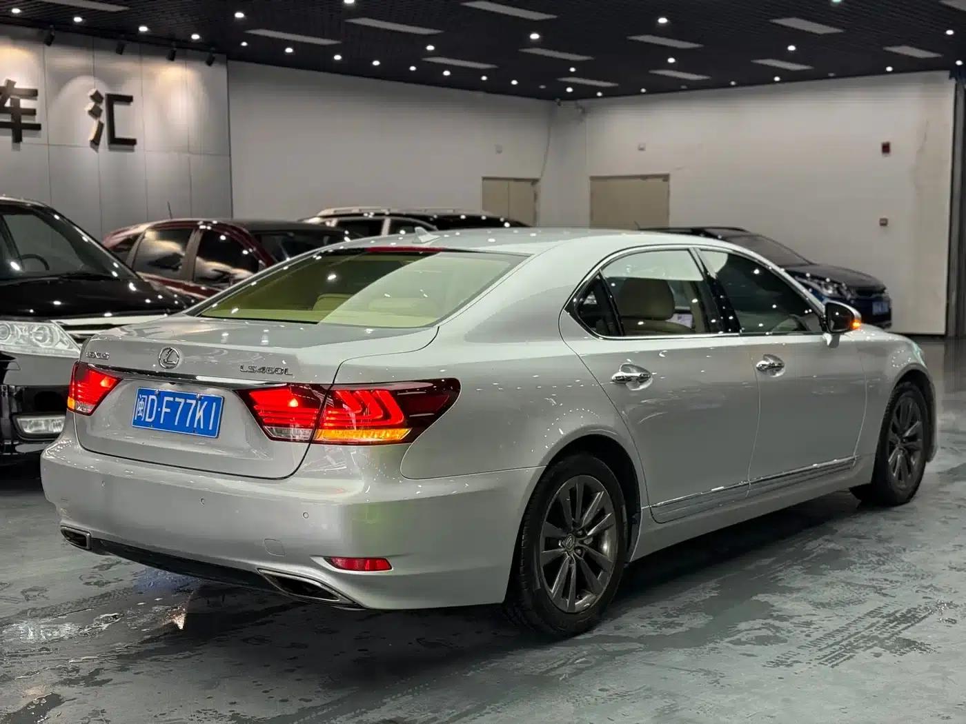 Lexus LS 2013 460L Luxury Edition — миниатюра 8