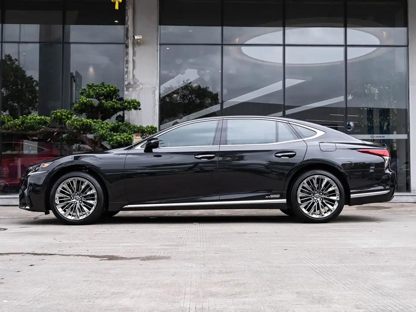 Lexus LS 2018 500h Executive Edition (China V emission standard) — миниатюра 4