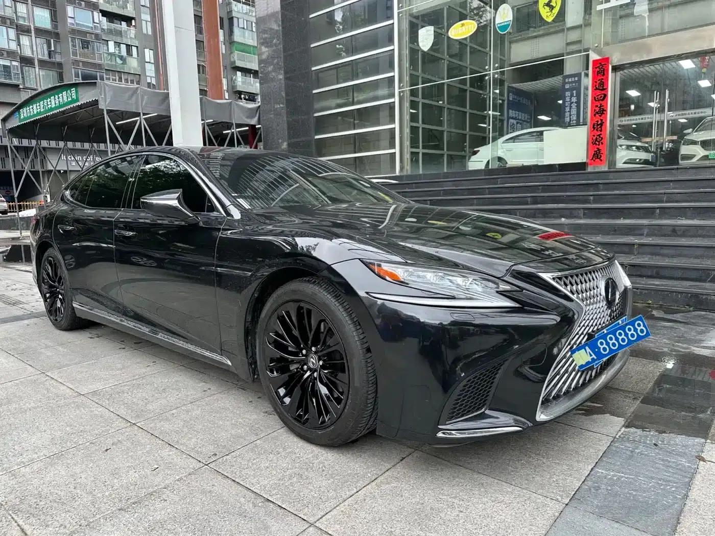 Lexus LS 2018 500h Executive Edition (China V emission standard) — миниатюра 3