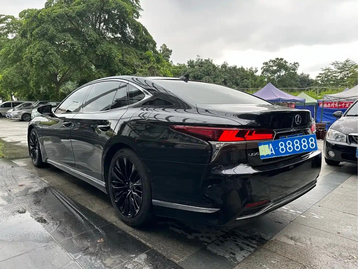 Lexus LS 2018 500h Executive Edition (China V emission standard) — миниатюра 9