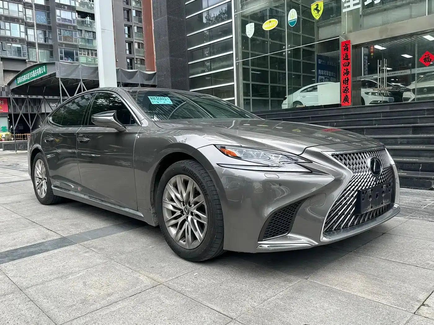 Lexus LS 2018 500h Luxury Edition (China V emission standard) — миниатюра 3